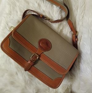 Dooney & Bourke